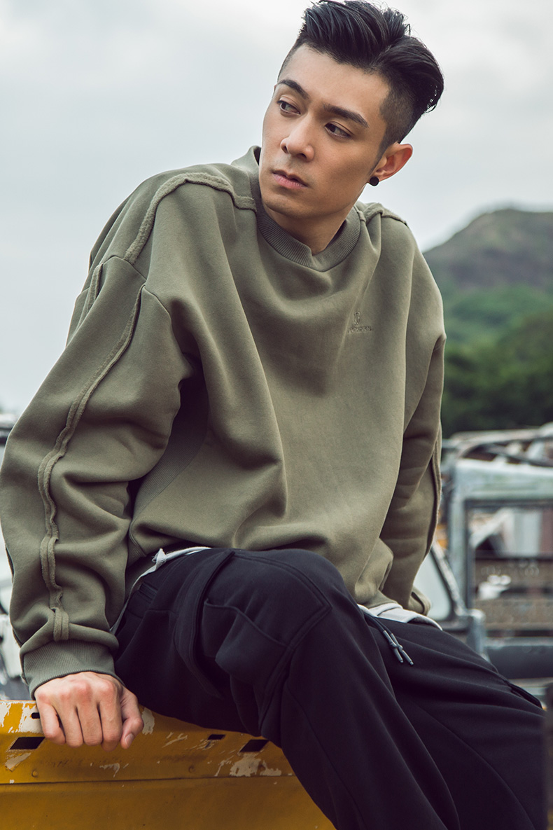 Sweatshirt homme UNDER GARDEN - Ref 3129062 Image 12