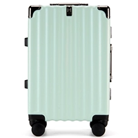 Зеленый, износостойкий и устойчивый к царапинам, с крючком.