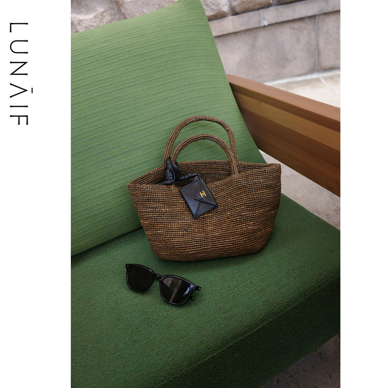 Lunaif/Sophie's Art Handmade Imported Ultra-Fine Raffia Woven Bag