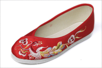 Old Beijing cloth shoes Thousand-layer bottom hand-embroidered womens shoes Ethnic Han dance style single shoes classical wedding shoes