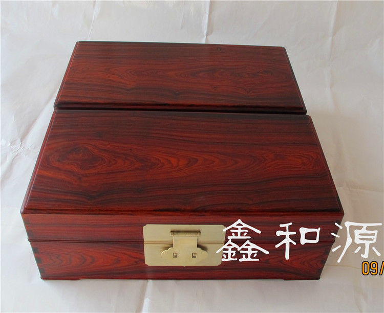 Ming phong cách nội thất Wang Shizhen Tây Tạng hộp hộp trang sức hộp lưu trữ Sian gỗ hồng sắc đỏ gỗ hồng hộp lưu trữ vali chính thức - Cái hộp thùng gỗ sồi