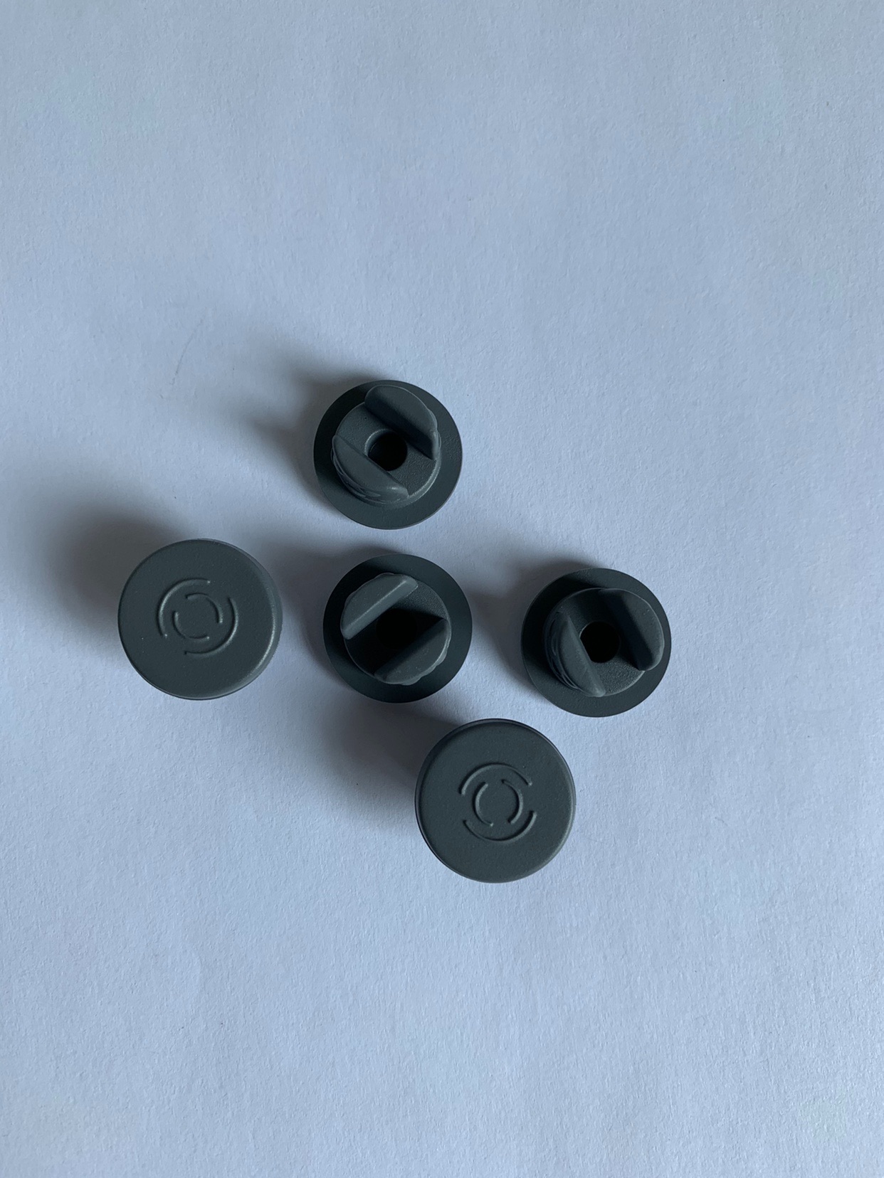 20mm split rubber stopper lyophilized rubber stopper Xi lining bottle matching rubber stopper Two forked rubber stoppers