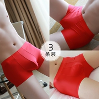 Шелковый красный оберег на день рождения