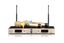 US imported wave one to two U section professional KTV family karaoke vocal does not delay wireless microphone