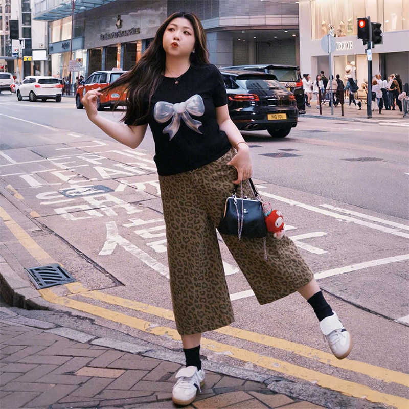 150kg Extra Large American Style Leopard Print Jeans Women's Summer Shorts Plus Size Slimming Wide Leg Cropped Pants Mid-Length Pants
