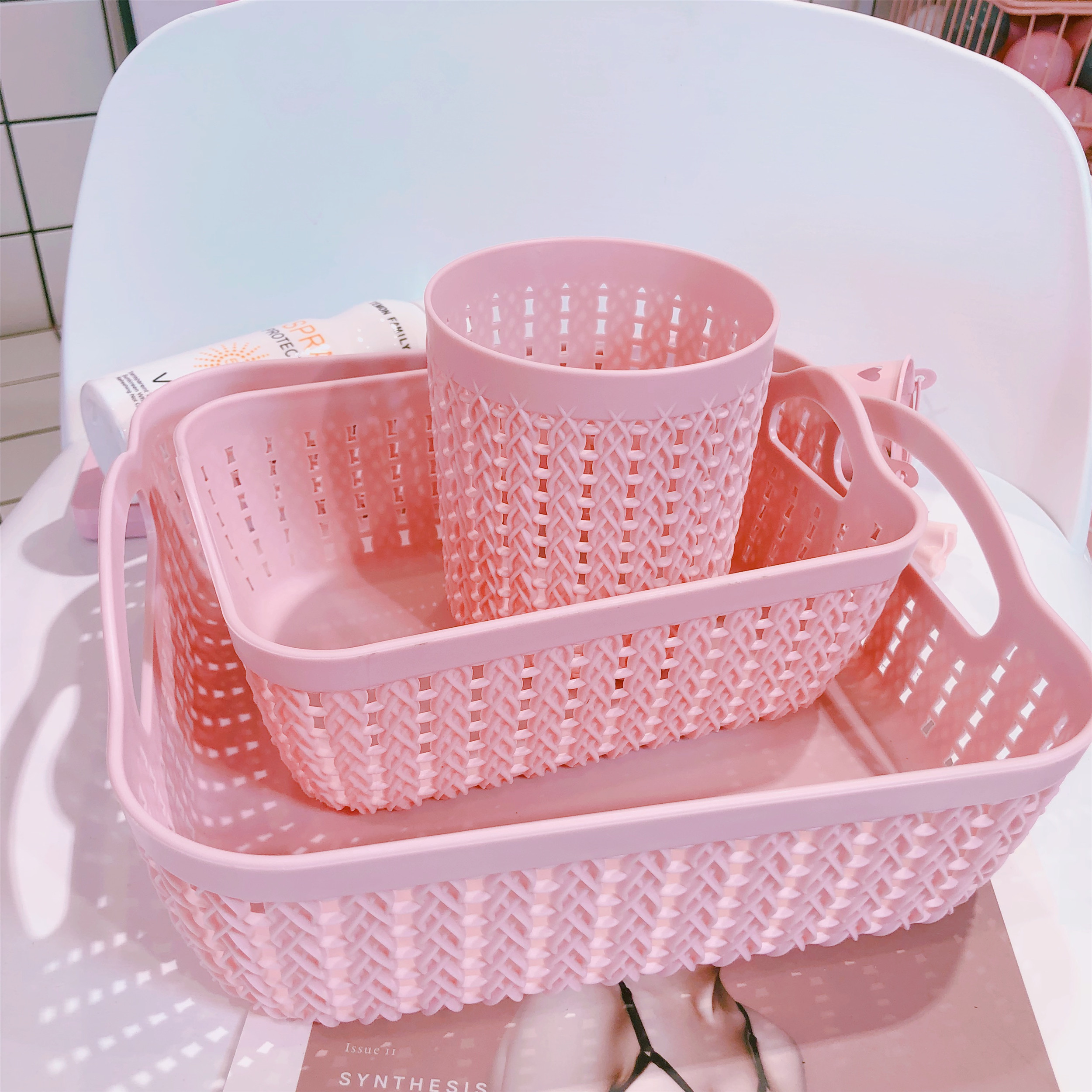 Pink Cute Teenage Girl Hearts Weave Minimalist Tabletop Intake Basket Cosmetic Debris containing basket Filmed Props Hem