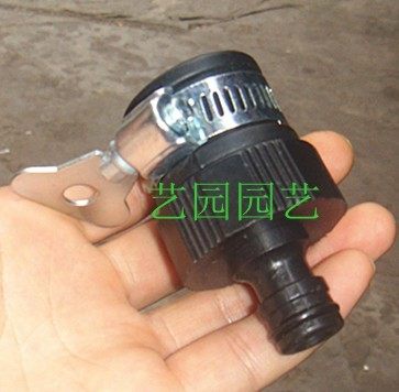 Tight-hoop-type universal joint water pipe joint for tap joints