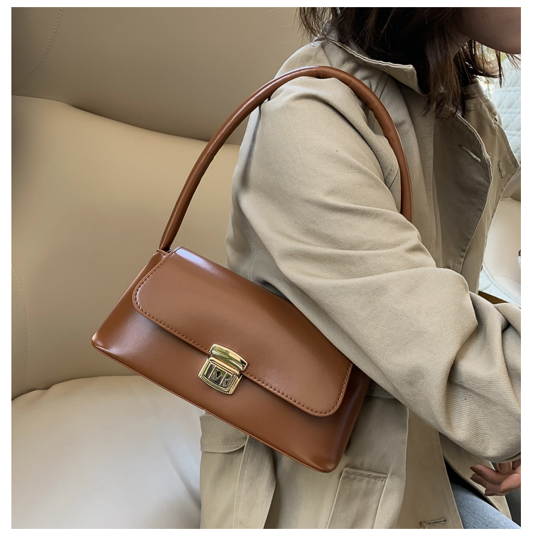 Women's Medium Pu Leather Solid Color Vintage Style Classic Style Lock Clasp Handbag display picture 37