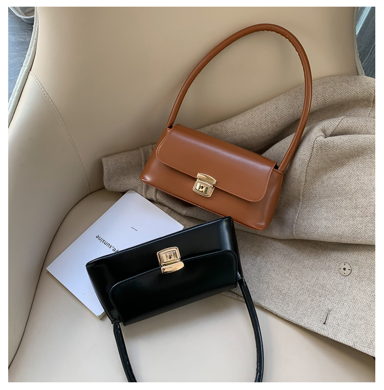 Femmes Moyen Faux Cuir Couleur Unie Style Vintage Style Classique Bloquer Sac À Main display picture 5