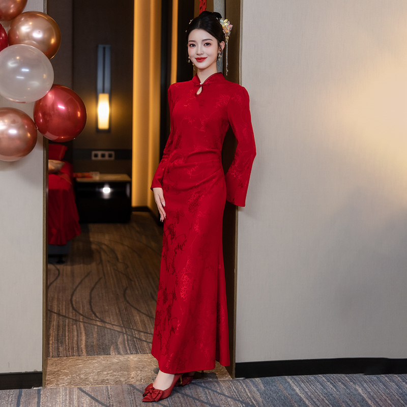 New Chinese-Style Cheongsam, Improved Toast Dress, 2026 Spring and Autumn Long-Sleeved Wedding Dress, Fishtail Engagement and Homecoming Dress for the Bride