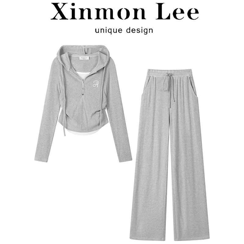 Xinmonlee Design-Inspired Two-Piece Set with Contrasting Color Knit Top, Short T-Shirt, High-Waisted Wide-Leg Pants for Spring and Autumn Xinmonlee Design-Inspired Two-Piece Set with Contrasting Color Knit Top, Short T-Shirt, High-Waisted Wide-Leg Pants for Spring and Autumn