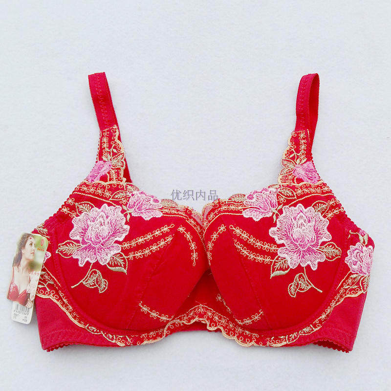 Mandemars comfortable underwear This year's big red positive red three-dimensional bra R88271
