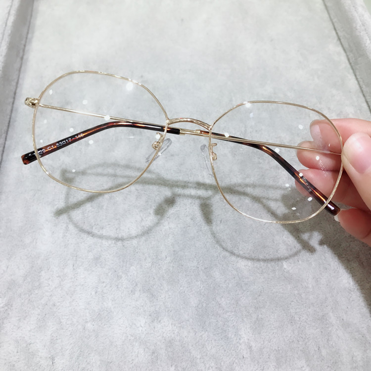 Kính đa giác siêu nhẹ gọng kính lớn cho nam và nữ thủy triều Phiên bản Hàn Quốc của kính gọng mỏng viền vàng retro kính gentle monster south side