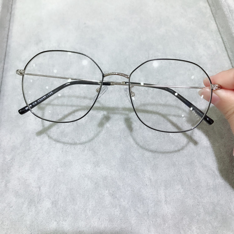 Kính đa giác siêu nhẹ gọng kính lớn cho nam và nữ thủy triều Phiên bản Hàn Quốc của kính gọng mỏng viền vàng retro kính gentle monster south side