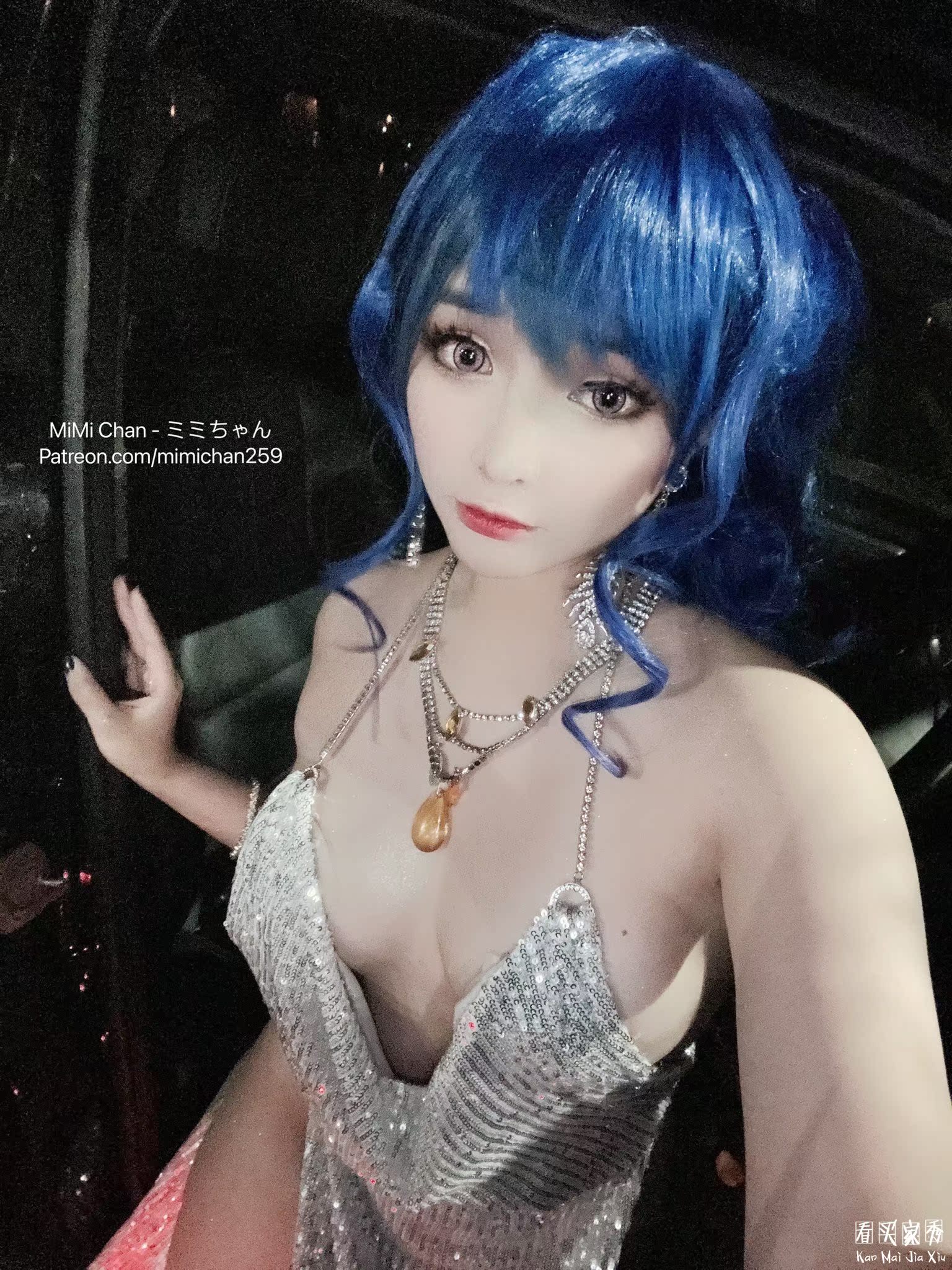 女友说今天穿这衣服陪我蹦迪,还带了4个穿着更骚的闺蜜 女友说今天穿这衣服陪我蹦迪,还带了4个穿着更骚的闺蜜