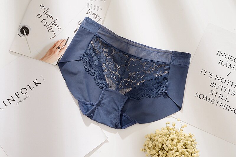 Foreign trade Original Order 2021 Exit Korea No Marks Lady Underwear Middle Waist Triangle Comfort Cotton Micelles underpants Women