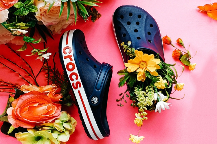 洞洞鞋鼻祖Crocs,穿上后就不想脱了