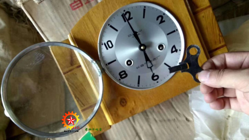 1980s brand new stock original packaging table clock mechanical clocks (old items sold)