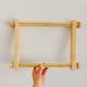 Bamboo Z Stretch Hualinjun Bamboo Stretch ແມ່ນເບົາແລະງ່າຍຕໍ່ການໃຊ້. ການ Stretch ໄມ້ handheld cross-stitch ໃຫມ່ມີຫນ້າທີ່ດຽວກັນກັບ Ukrainian LC Stretch.