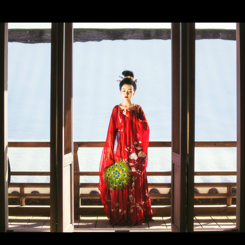 Photo studio photography wedding Hanfu Chinese costume costume wedding dress big red Han Tang wedding gorgeous trailing female costume wedding