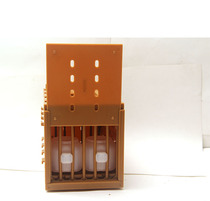 Plastic plastic thrush bird transport cage thrush bird uphill bird transport cage cage cage cage with 2 cups