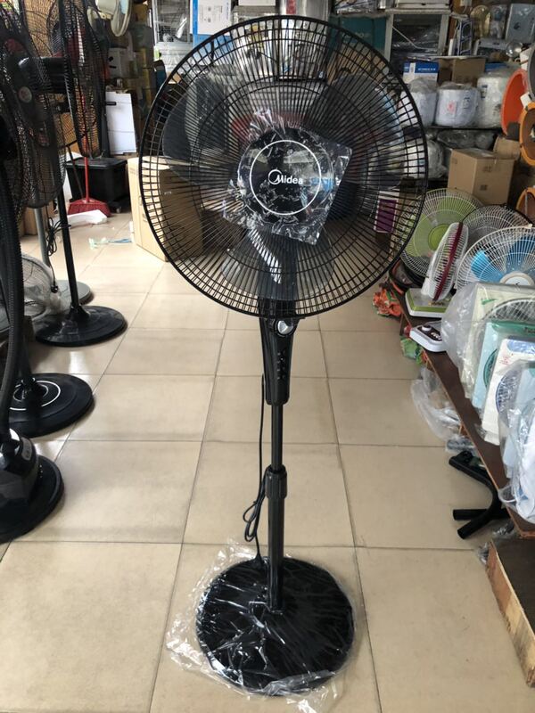 Midea Floor Fan 16inch Fsa40Ye Fsa40Yf Ultra-Quiet Three-Speed Wind Speed with 2-Hour Timer Midea Floor Fan 16inch Fsa40Ye Fsa40Yf Ultra-Quiet Three-Speed Wind Speed with 2-Hour Timer