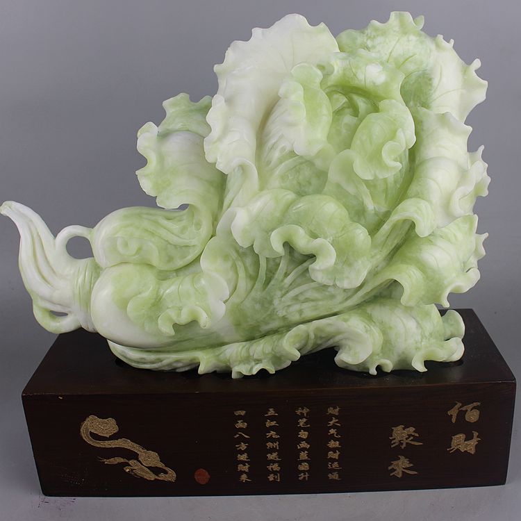 中国岫岩玉 白菜 置物 Jade carving xiuyan,china 中国岫岩玉 白菜