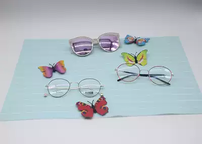Optician counter decorations, decoration props, bright butterfly glasses, shooting background decoration, counter trinkets