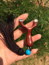 Exquisite high-grade titanium alloy mini blood sandalwood toy mini small flat leather reverse curved Huai slingshot
