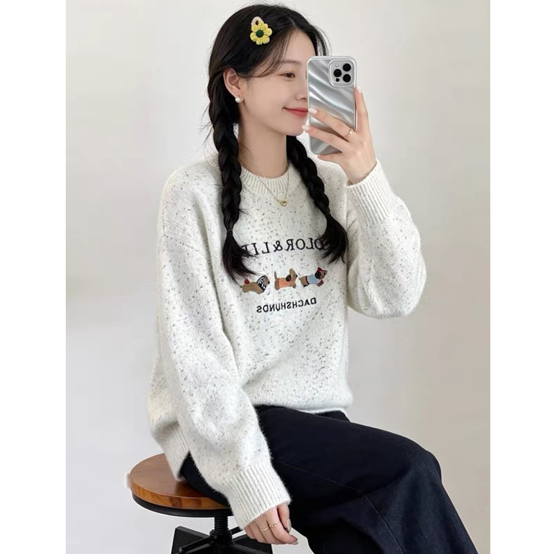 Korean-Style Puppy Embroidery Round-Neck Sweater for Junior High School Students, 2026 New Model, Teenage Girl Pullover Knitwear Korean-Style Puppy Embroidery Round-Neck Sweater for Junior High School Students, 2026 New Model, Teenage Girl Pullover Knitwear