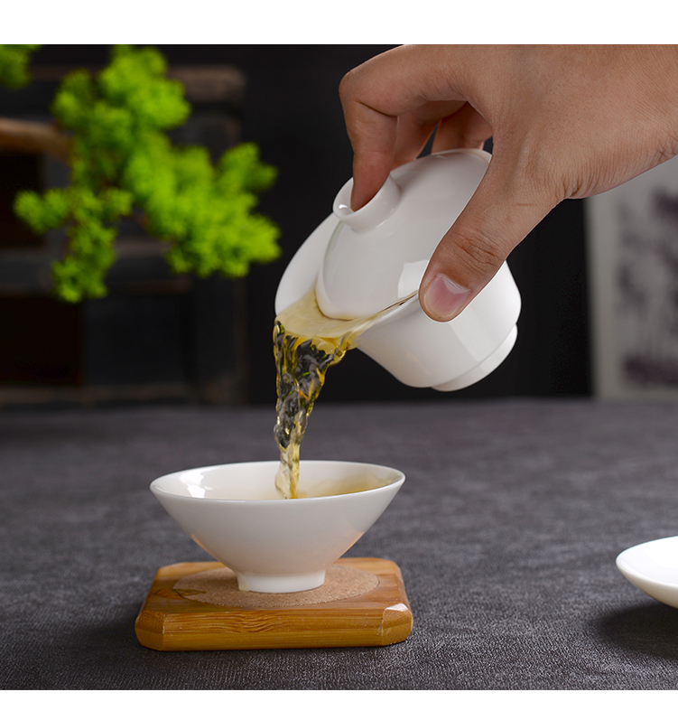 Bộ đồ uống bằng sứ Kung Fu của Đức Đức - Trà sứ ly uống trà