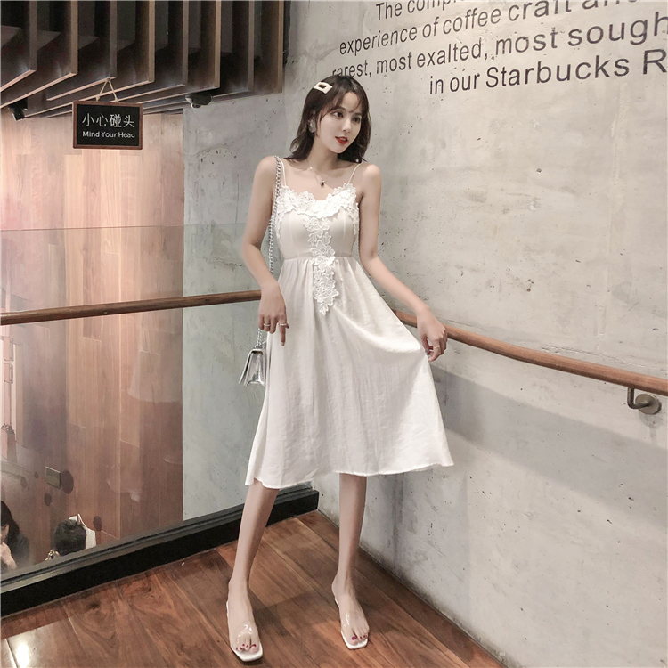 VK旗艦店 韓系露背系帶復古蕾絲花朵邊細肩帶無袖洋裝