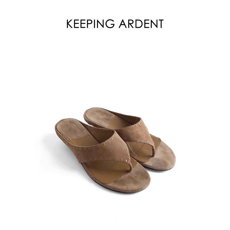 Keeping Ardent Casual Flip-Flop Studded Slippers for Women, New Spring and Summer Style, Mid-Heel Vacation Outdoor Sandals