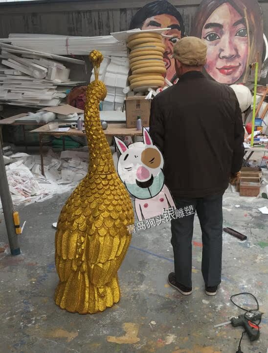 Foam Gold Peacock Engraving Gross Golden Phoenix Sculpture Prop Wedding Wedding Wedding Celebration Road Leading Floral Showcase Mall Beauty Chen Background
