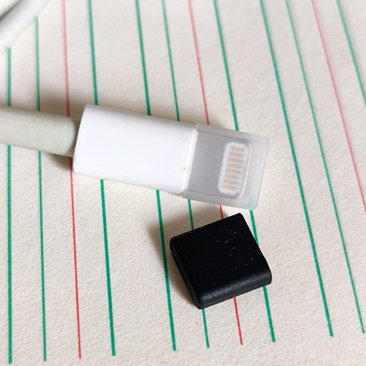 Apple Phone Dust Plug, Anti-Oxidation, Water-Proof, Ultra-Soft Silicone Material, Does Not Damage the Interface, Player Lightning Cable Plug Protective Cover, Bluetooth Headset Data Charging Cable Plug Protective Cover