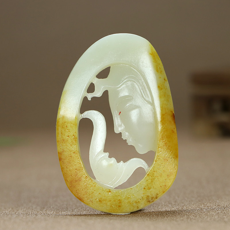 Xinjiang and Tian Yuyu lipid white jade pendant audio mount hanging piece of jade natural seed master jade crash 40 5 grams