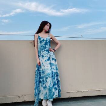 Yiche tie-dye original design handmade plant-yeded fairy ຝ້າຍບໍລິສຸດ slimming suspender dress ໃນສະຖານທີ່ windy