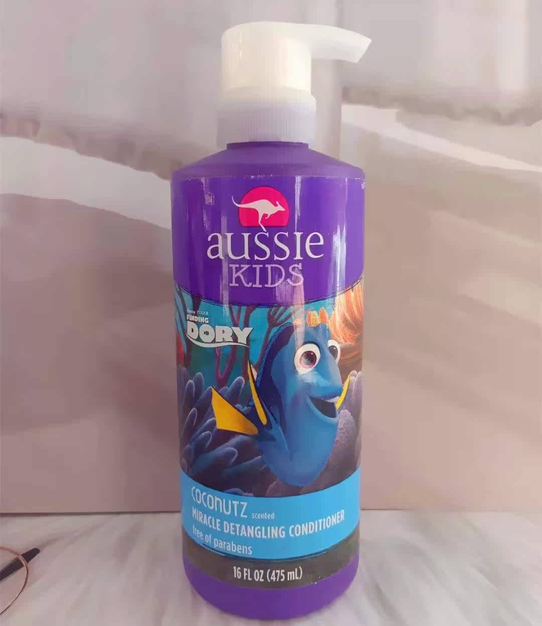 American Aussie Kangaroo Children Soft Moisturizing Easy Comb Shampoo 475ml nourishes the baby's hair