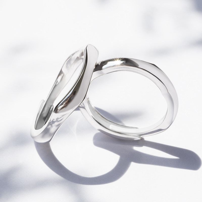 Find original design Jingthorns Rose ring S925 pure silver opening lettering with a special male and female couple against the ring