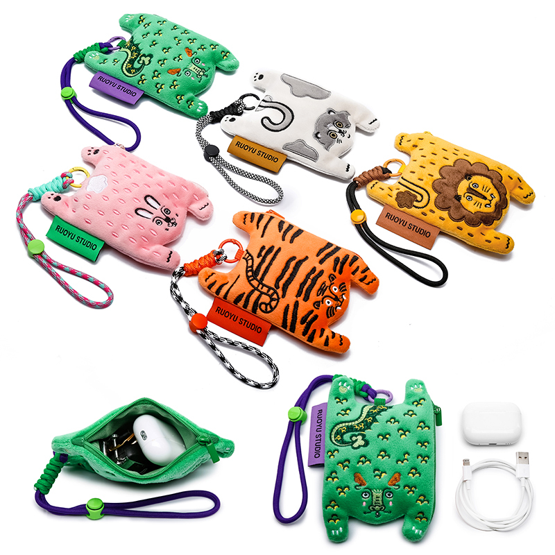 Ruoyu Workshop Ruoyustudio Original Design Cute Animal Fabric Earphone Bag Coin Purse Key Bag Ruoyu Workshop Ruoyustudio Original Design Cute Animal Fabric Earphone Bag Coin Purse Key Bag