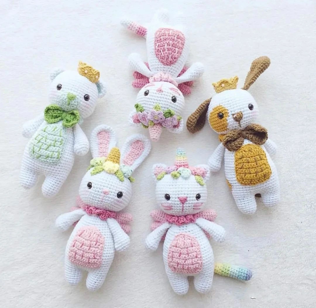 Small Thoughts Shop Doll Figure Decontrol Handmade DIY Crochet Knitted Animal Birthday Gift Tutorial Cat Rabbit dog (middle) -Taobao