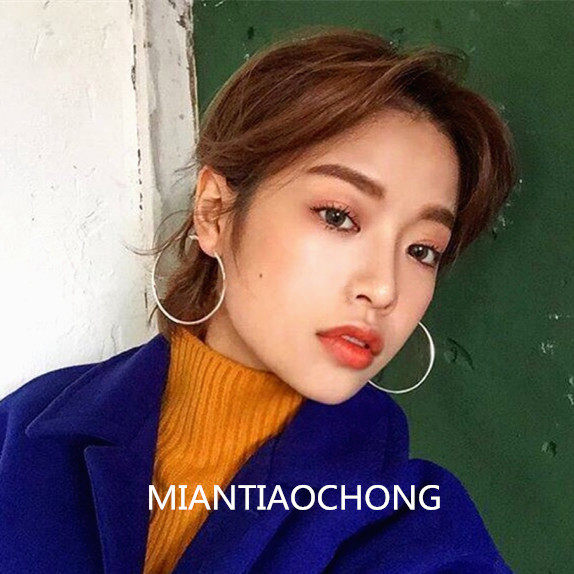 925 Plated Pure Silver Trendy Hyperbolic Woman Fake Ear Pin Anti-Allergy European And European Circle Women's Ear Clip Without Earring Ear Ring