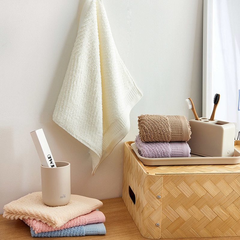 Nordic simple wind Tianyuan cotton square towel small towel 35cm square boutique 5-star hotel standard towel special price