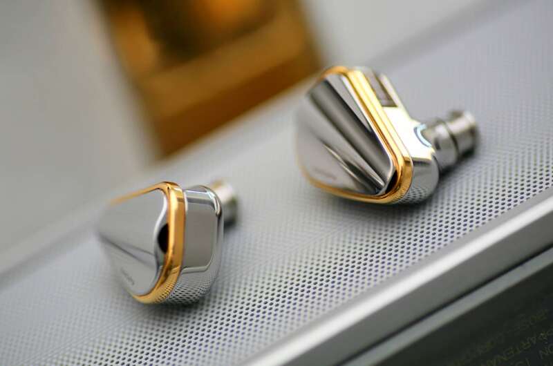 Senyun Shozy B2 Ghost Flagship Single Dynamic In-Ear Earphones, Old-School Sound, Hong Kong and Taiwan Pop Music, Special Clearance Sale Senyun Shozy B2 Ghost Flagship Single Dynamic In-Ear Earphones, Old-School Sound, Hong Kong and Taiwan Pop Music, Special Clearance Sale