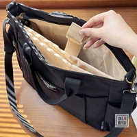 Черный поролоновый ноутбук