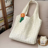 Сакура абрикос + оранжевый зеленый цветок листьев