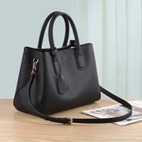 Большая черная версия