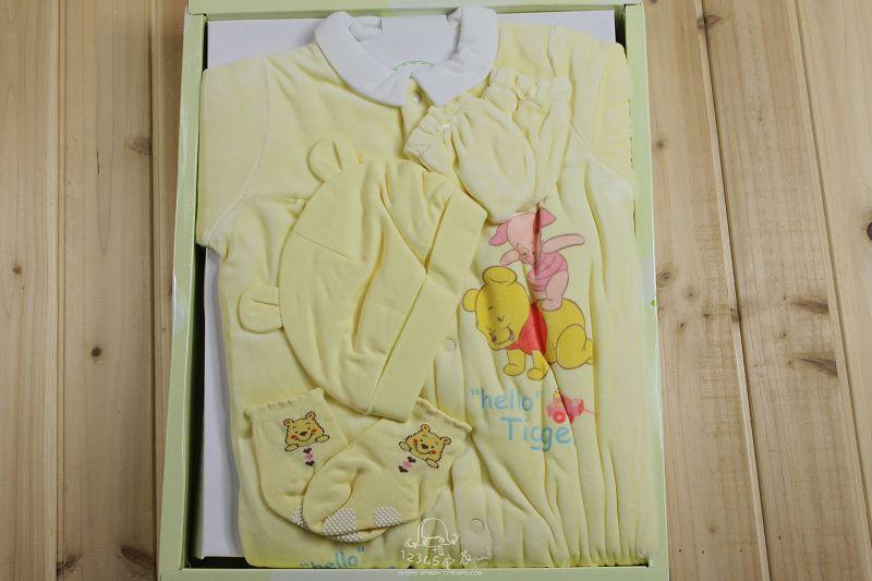 Coffret cadeau pour bébé - vêtements - Ref 1978710 Image 47