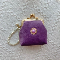 Фиолетовый бархат, на фото