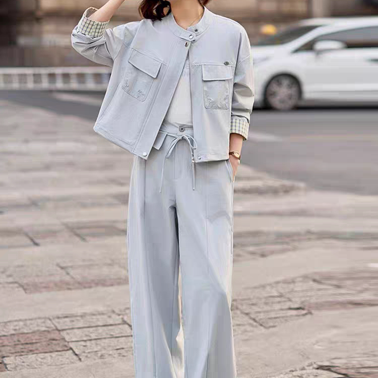 Xiaoweifuli【2026 Spring Xh】Plaid Patchwork Jacket + Inner Layer + Cargo Pants Three-Piece Set for Women A233